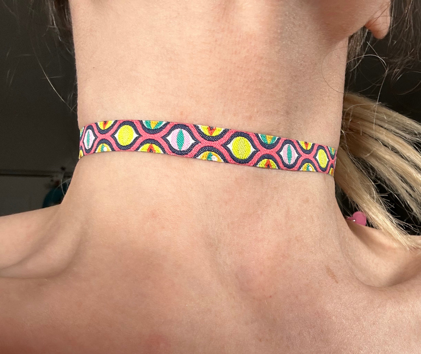 eye candy chaos choker necklace