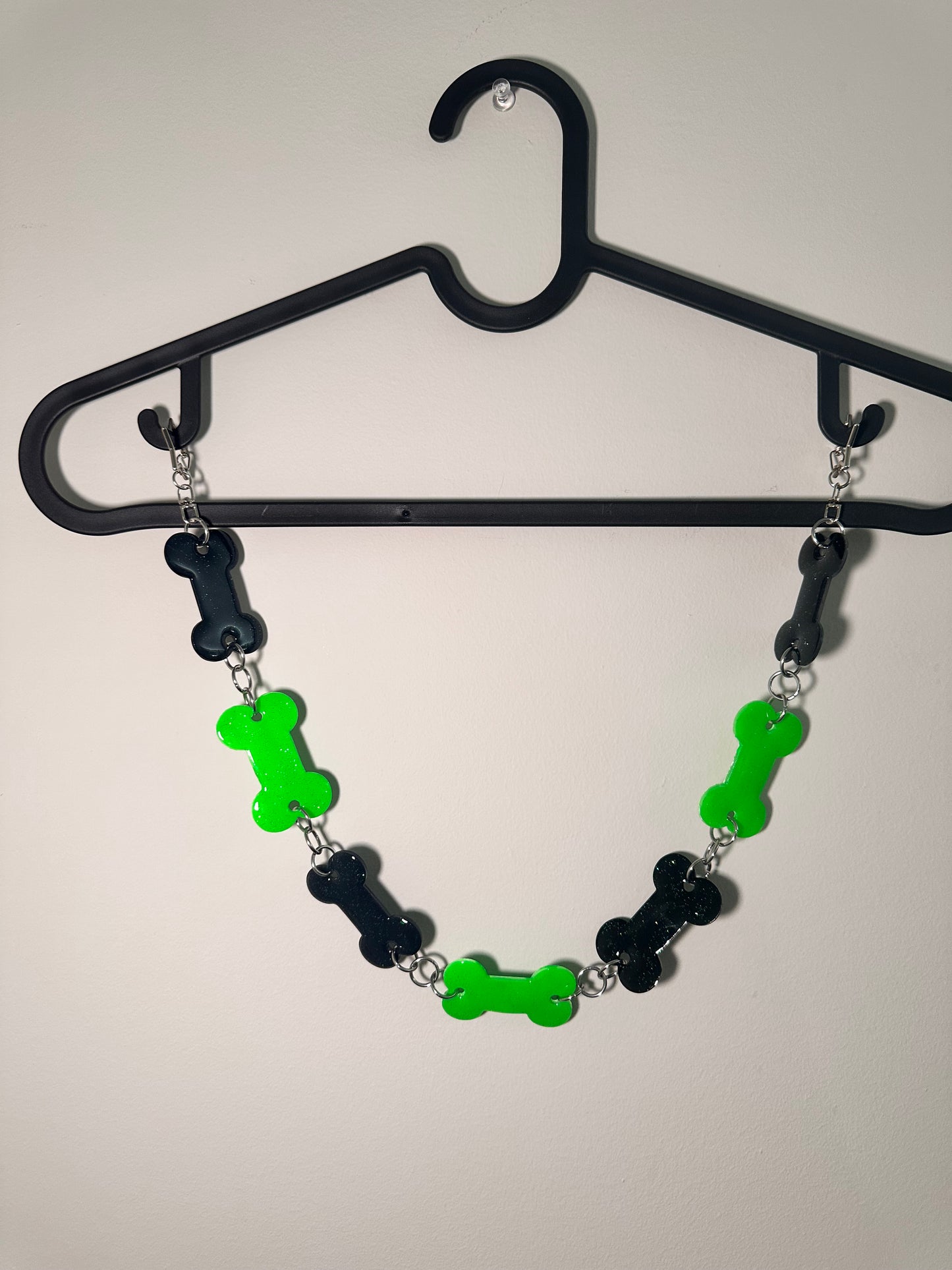 Green and Black Bone Belt Chain