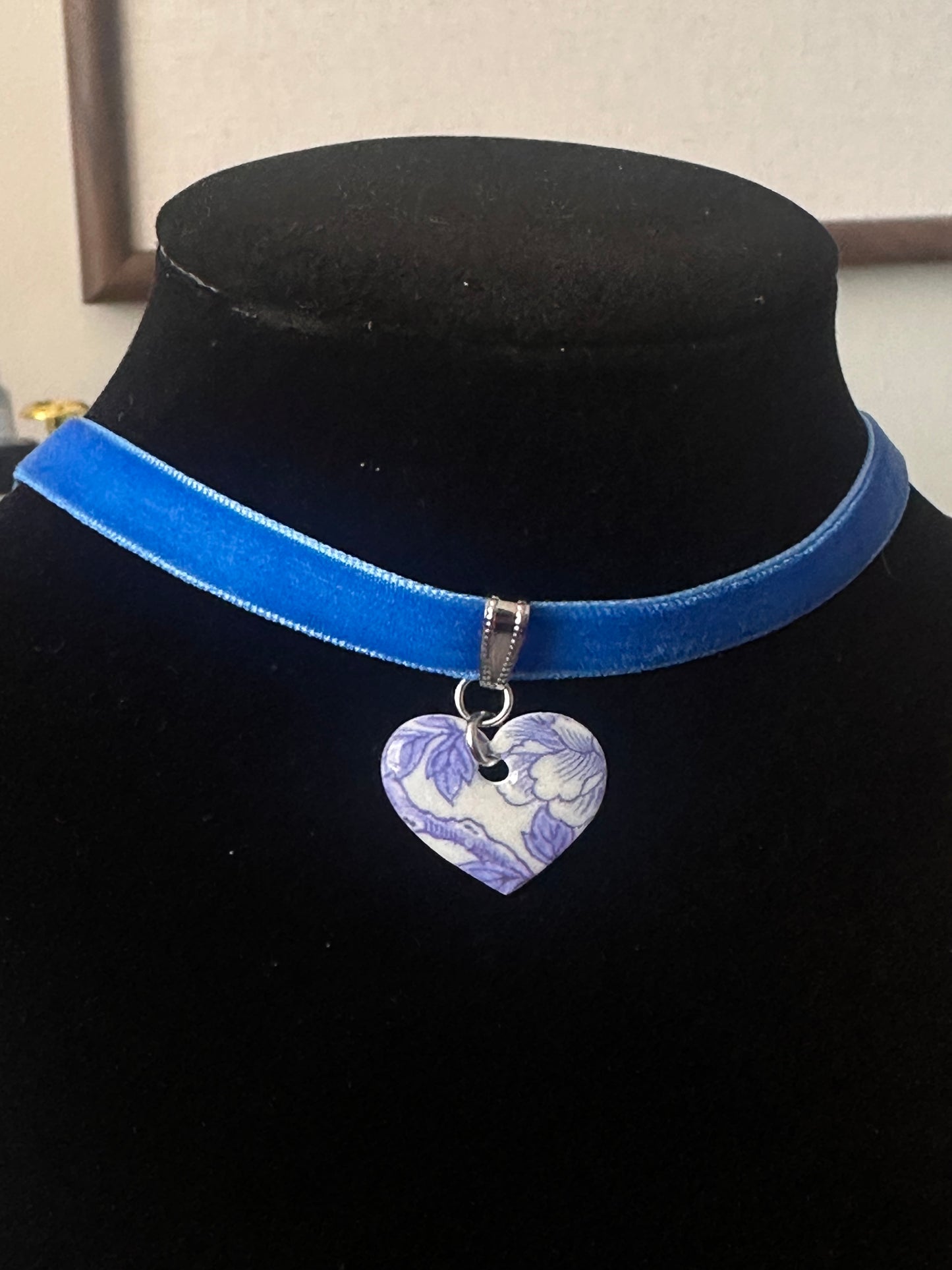 porcelain heart choker charm necklace
