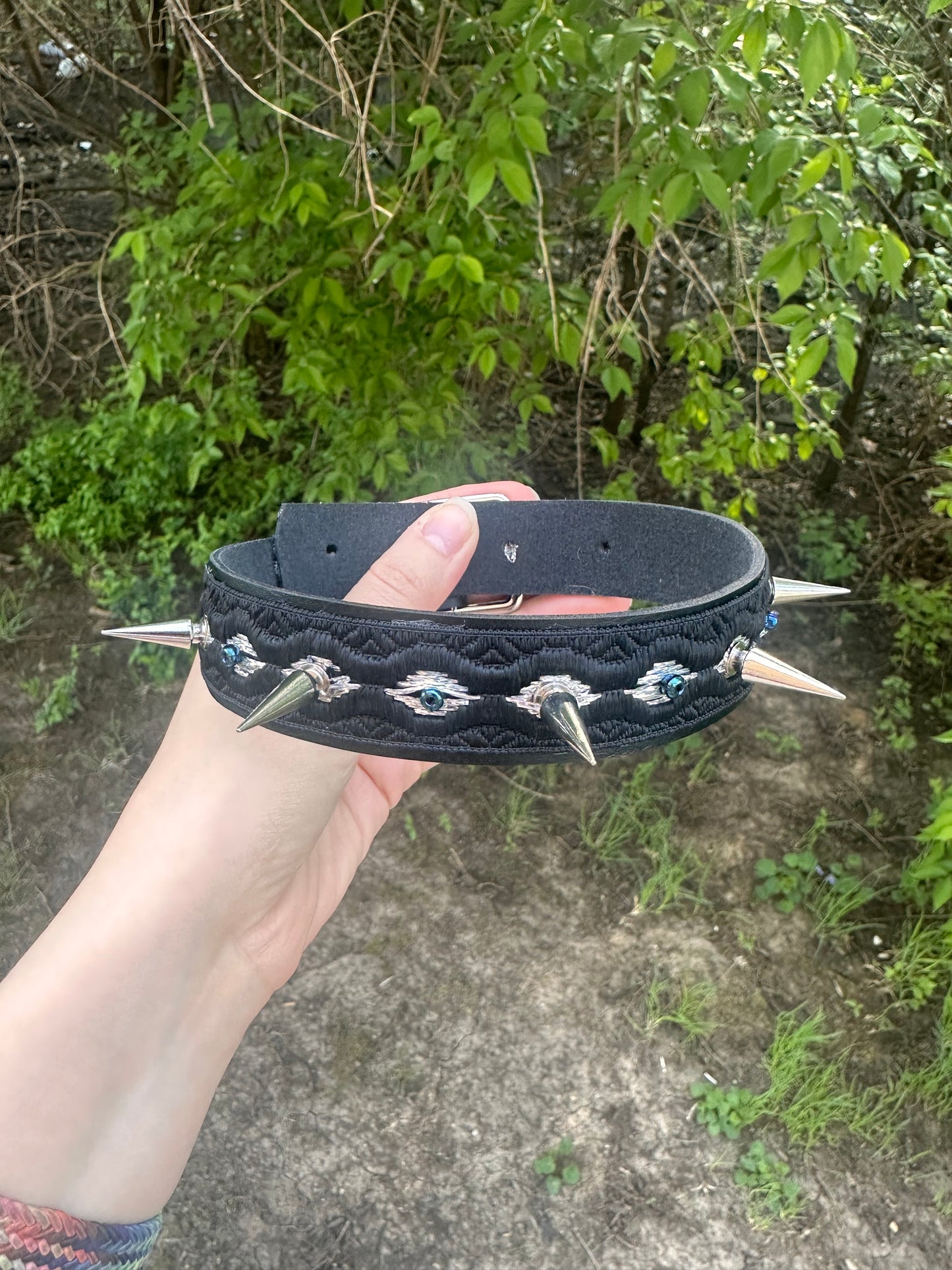 Void Eyes Spiked Choker [prototype]