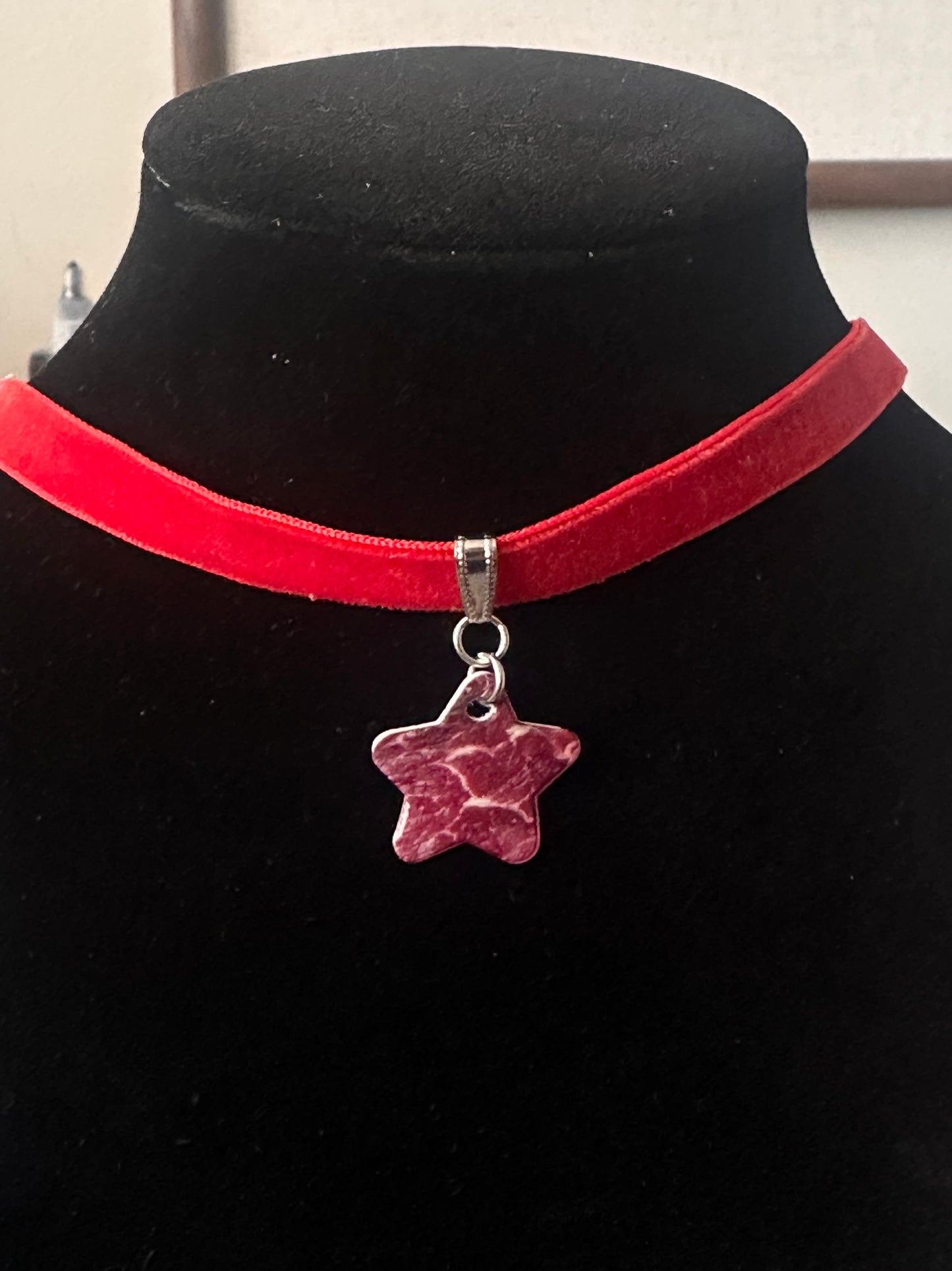 meat star choker charm necklace