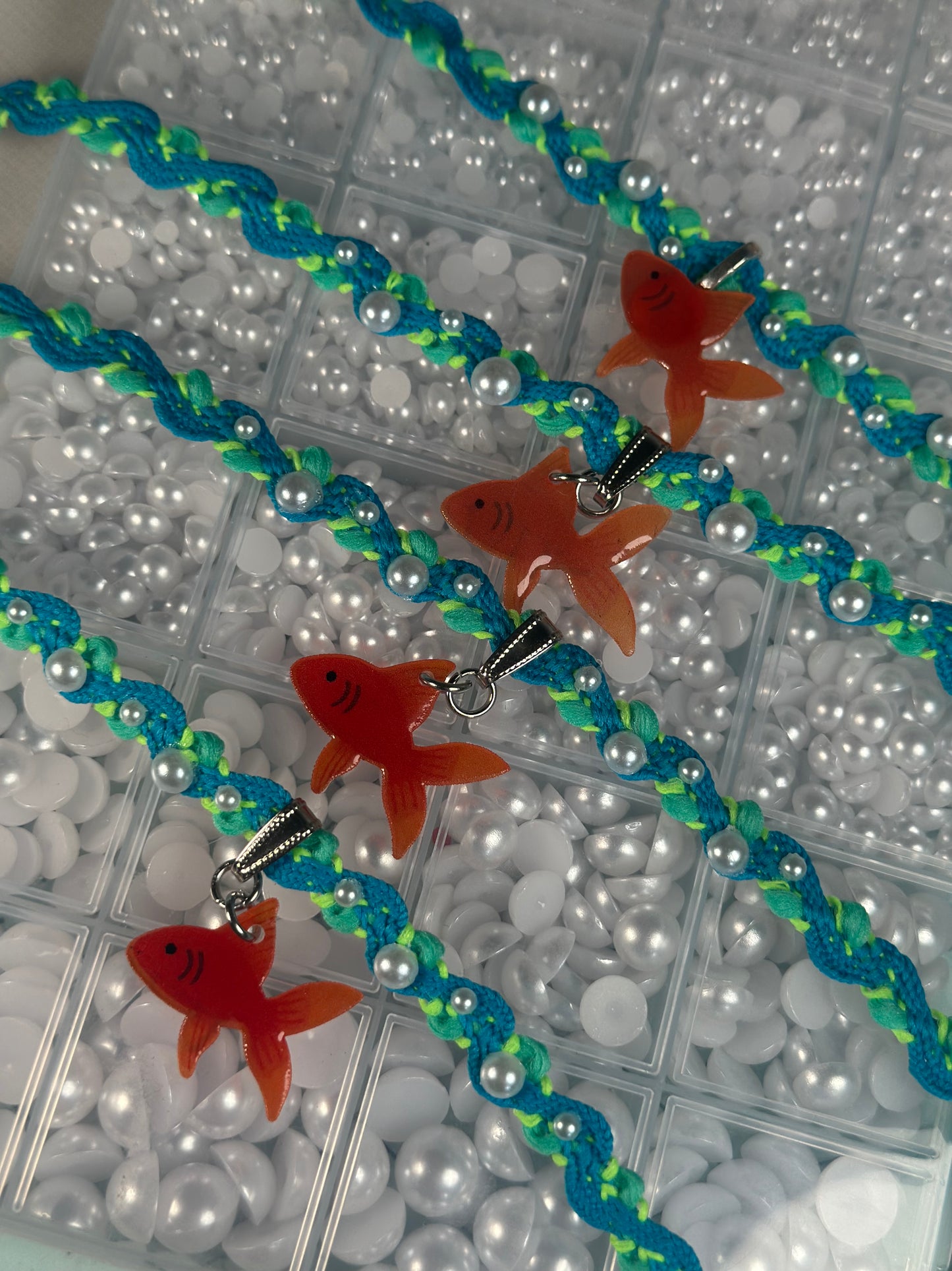 Frutiger Aero Ribbon Choker