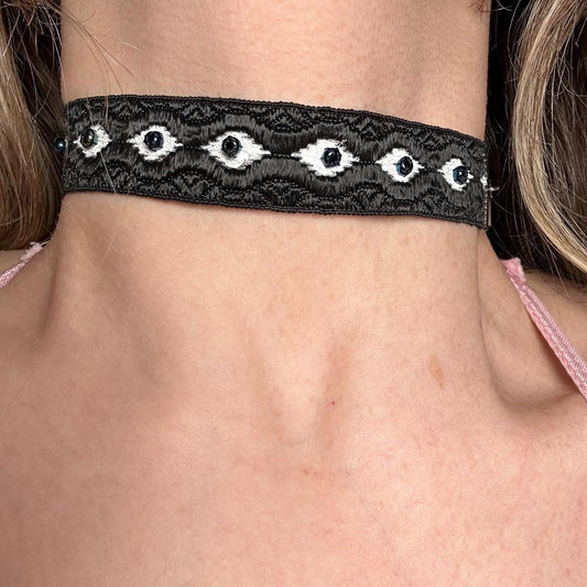 Weirdcore Eye Choker